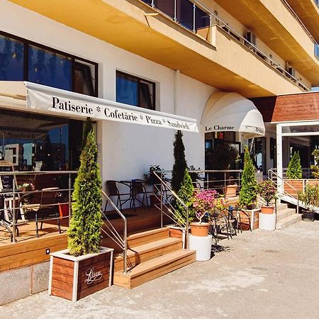 La Vida Loca Apartment Summerland Mamaia Exterior photo