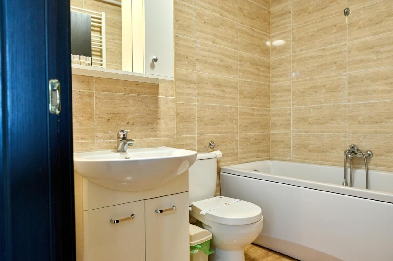 La Vida Loca Apartment Summerland Mamaia Exterior photo